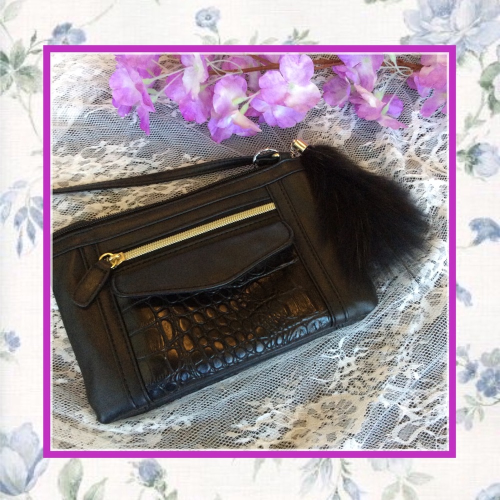 🍒BLACK PURSE MANY POCKETS WITH FUR TAIL BOHO CHIC